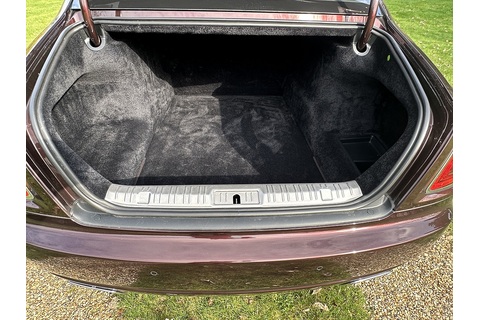 6.6 V12 Saloon 4dr Petrol Auto Euro 5 (563 bhp)
