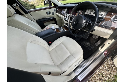 6.6 V12 Saloon 4dr Petrol Auto Euro 5 (563 bhp)