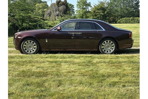 6.6 V12 Saloon 4dr Petrol Auto Euro 5 (563 bhp)