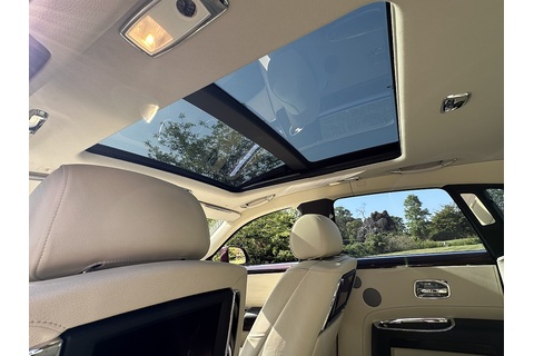 6.6 V12 Saloon 4dr Petrol Auto Euro 5 (563 bhp)