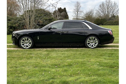 6.75 V12 Saloon 4dr Petrol Auto 4WD Euro 6 (EWB, 4 Seat) (571 ps)