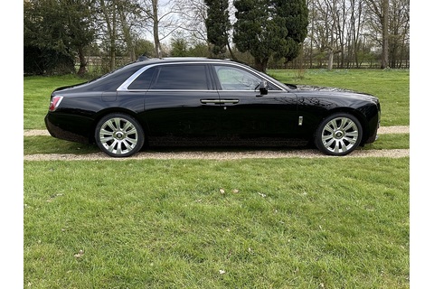 6.75 V12 Saloon 4dr Petrol Auto 4WD Euro 6 (EWB, 4 Seat) (571 ps)