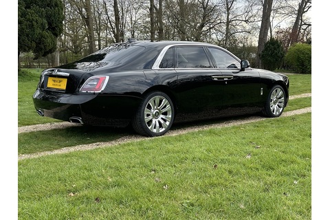 6.75 V12 Saloon 4dr Petrol Auto 4WD Euro 6 (EWB, 4 Seat) (571 ps)