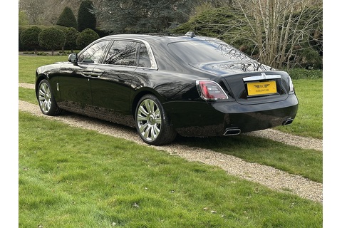 6.75 V12 Saloon 4dr Petrol Auto 4WD Euro 6 (EWB, 4 Seat) (571 ps)