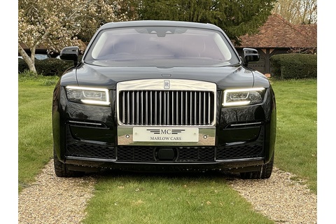 6.75 V12 Saloon 4dr Petrol Auto 4WD Euro 6 (EWB, 4 Seat) (571 ps)