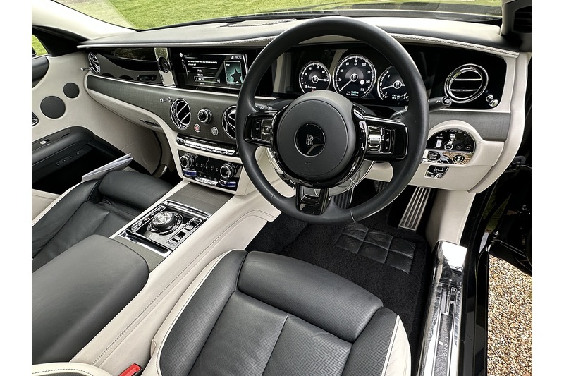 Rolls-Royce Ghost EWB V12 - U355