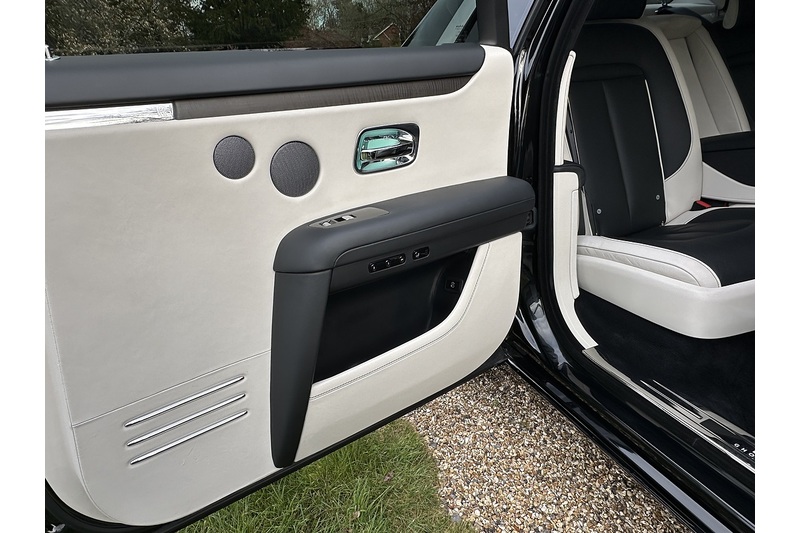 Rolls-Royce Ghost EWB V12 - U355