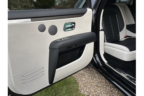 6.75 V12 Saloon 4dr Petrol Auto 4WD Euro 6 (EWB, 4 Seat) (571 ps)