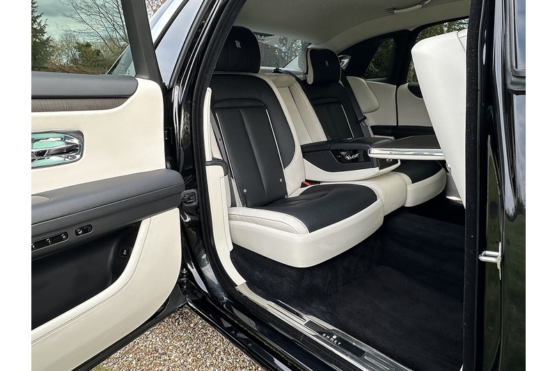 Rolls-Royce Ghost EWB V12 - U355