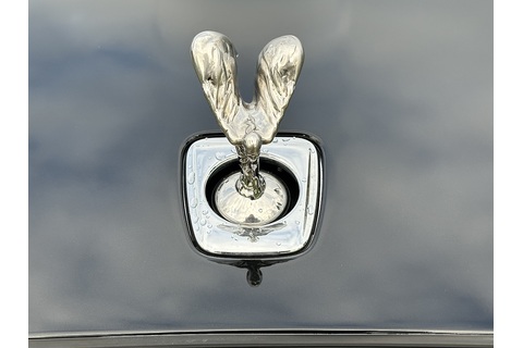 6.75 V12 Saloon 4dr Petrol Auto 4WD Euro 6 (EWB, 4 Seat) (571 ps)