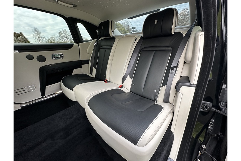 Rolls-Royce Ghost EWB V12 - U355