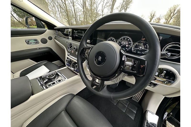 Rolls-Royce Ghost EWB V12 - U355