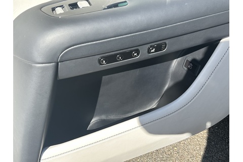 6.75 V12 Saloon 4dr Petrol Auto 4WD Euro 6 (EWB, 4 Seat) (571 ps)