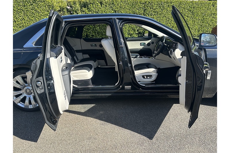 Rolls-Royce Ghost EWB V12 - U355