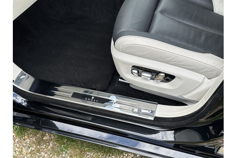 6.75 V12 Saloon 4dr Petrol Auto 4WD Euro 6 (EW 5 Seat) (571 ps)
