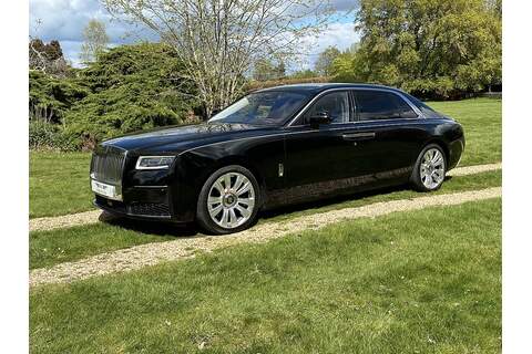 6.75 V12 Saloon 4dr Petrol Auto 4WD Euro 6 (EW 5 Seat) (571 ps)