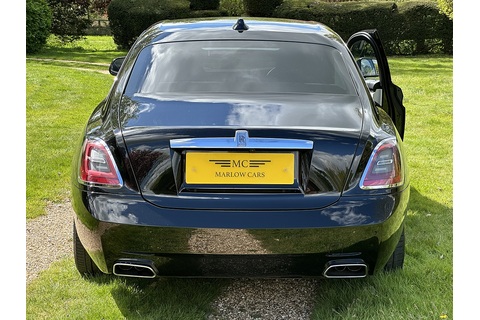 6.75 V12 Saloon 4dr Petrol Auto 4WD Euro 6 (EW 5 Seat) (571 ps)