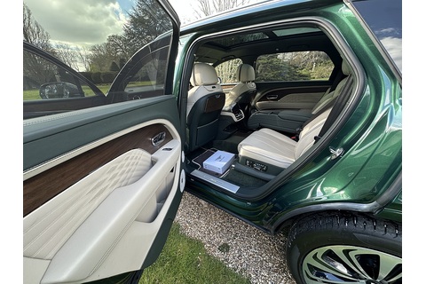 4.0 V8 Azure EWB SUV 5dr Petrol Auto 4WD Euro 6 (s/s) (550 ps)