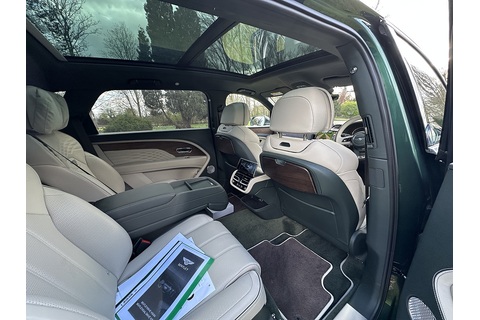 4.0 V8 Azure EWB SUV 5dr Petrol Auto 4WD Euro 6 (s/s) (550 ps)