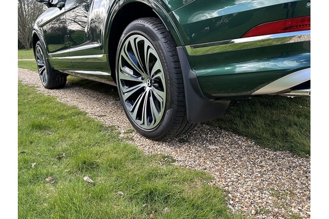 4.0 V8 Azure EWB SUV 5dr Petrol Auto 4WD Euro 6 (s/s) (550 ps)