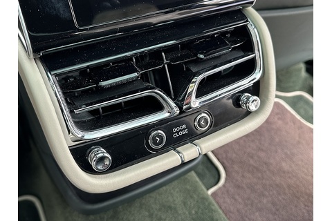 4.0 V8 Azure EWB SUV 5dr Petrol Auto 4WD Euro 6 (s/s) (550 ps)