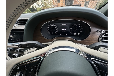 4.0 V8 Azure EWB SUV 5dr Petrol Auto 4WD Euro 6 (s/s) (550 ps)