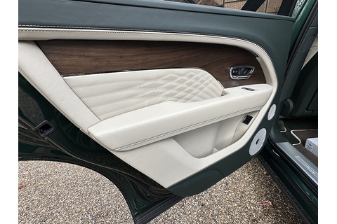 4.0 V8 Azure EWB SUV 5dr Petrol Auto 4WD Euro 6 (s/s) (550 ps)