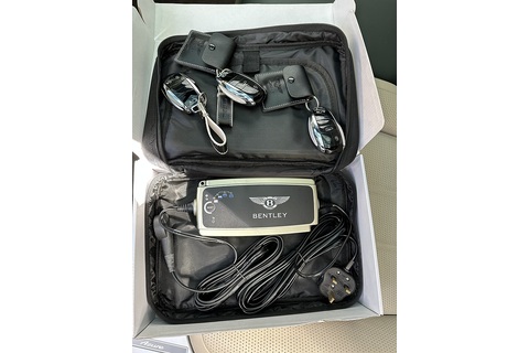 4.0 V8 Azure EWB SUV 5dr Petrol Auto 4WD Euro 6 (s/s) (550 ps)