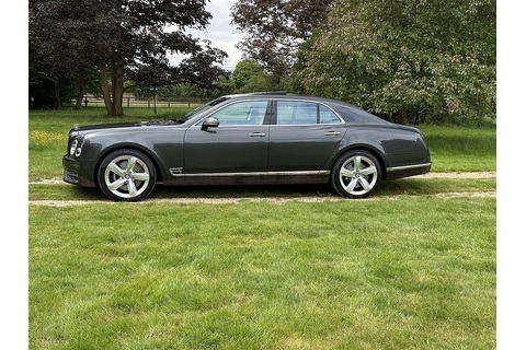 6.75 V8 Speed Saloon 4dr Petrol Auto Euro 6 (530 bhp)