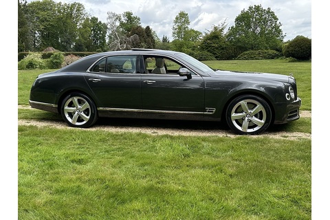 6.75 V8 Speed Saloon 4dr Petrol Auto Euro 6 (530 bhp)