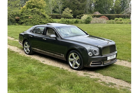 6.75 V8 Speed Saloon 4dr Petrol Auto Euro 6 (530 bhp)