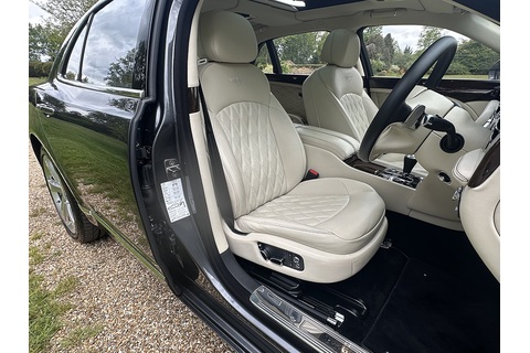 6.75 V8 Speed Saloon 4dr Petrol Auto Euro 6 (530 bhp)