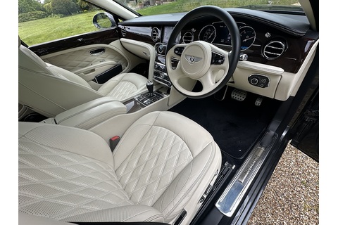 6.75 V8 Speed Saloon 4dr Petrol Auto Euro 6 (530 bhp)