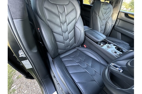 4.0 V8 SUV 5dr Petrol Auto 4WD Euro 6 (s/s) (550 ps)