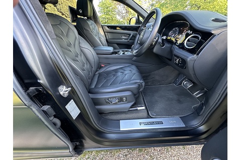 4.0 V8 SUV 5dr Petrol Auto 4WD Euro 6 (s/s) (550 ps)