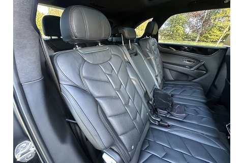 4.0 V8 SUV 5dr Petrol Auto 4WD Euro 6 (s/s) (550 ps)