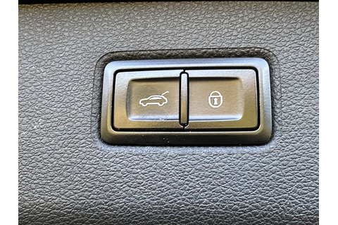 4.0 V8 SUV 5dr Petrol Auto 4WD Euro 6 (s/s) (550 ps)