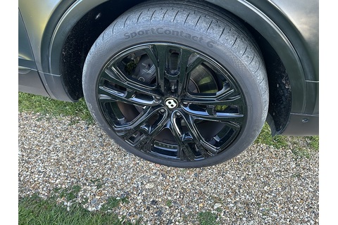 4.0 V8 SUV 5dr Petrol Auto 4WD Euro 6 (s/s) (550 ps)