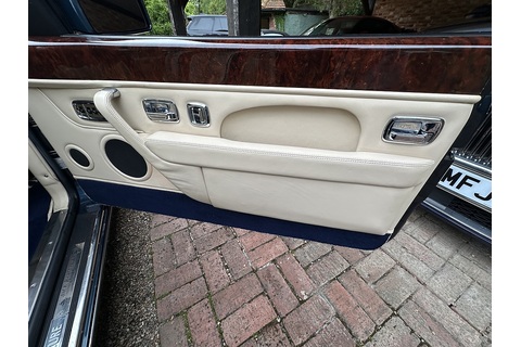 Azure Convertible 6.8 Automatic Petrol
