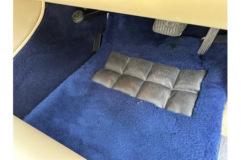 Azure Convertible 6.8 Automatic Petrol