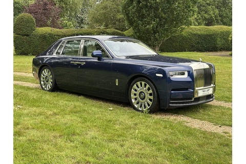 6.7 V12 Saloon 4dr Petrol Auto Euro 6 (570 ps)