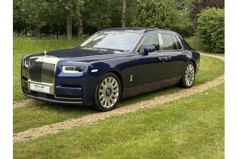 6.7 V12 Saloon 4dr Petrol Auto Euro 6 (570 ps)