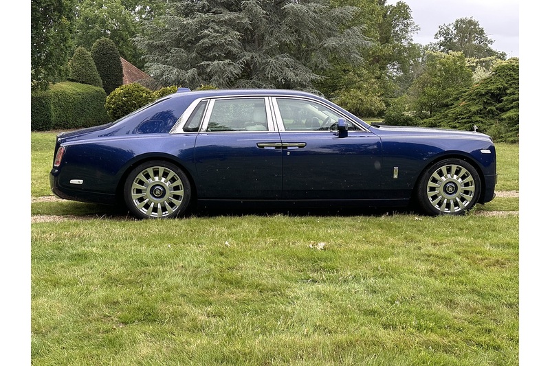 Rolls-Royce Phantom V12 - U369