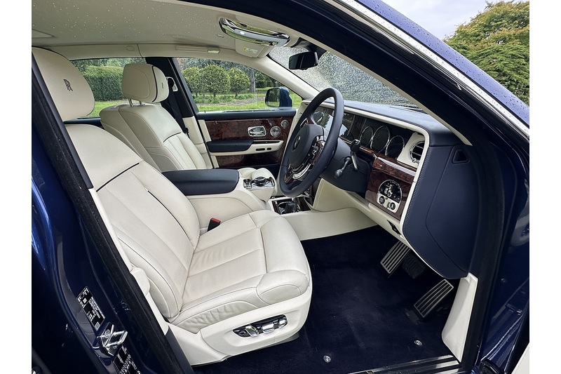 Rolls-Royce Phantom V12 - U369