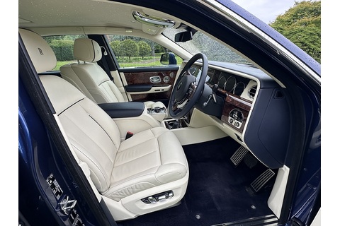 6.7 V12 Saloon 4dr Petrol Auto Euro 6 (570 ps)