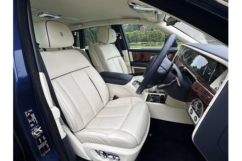 6.7 V12 Saloon 4dr Petrol Auto Euro 6 (570 ps)