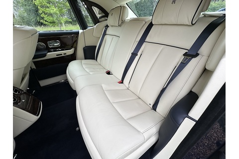 6.7 V12 Saloon 4dr Petrol Auto Euro 6 (570 ps)
