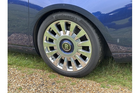 6.7 V12 Saloon 4dr Petrol Auto Euro 6 (570 ps)