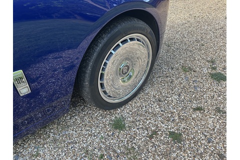 6.7 V12 Saloon 4dr Petrol Auto Euro 6 (570 ps)