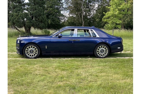 6.7 V12 Saloon 4dr Petrol Auto Euro 6 (570 ps)